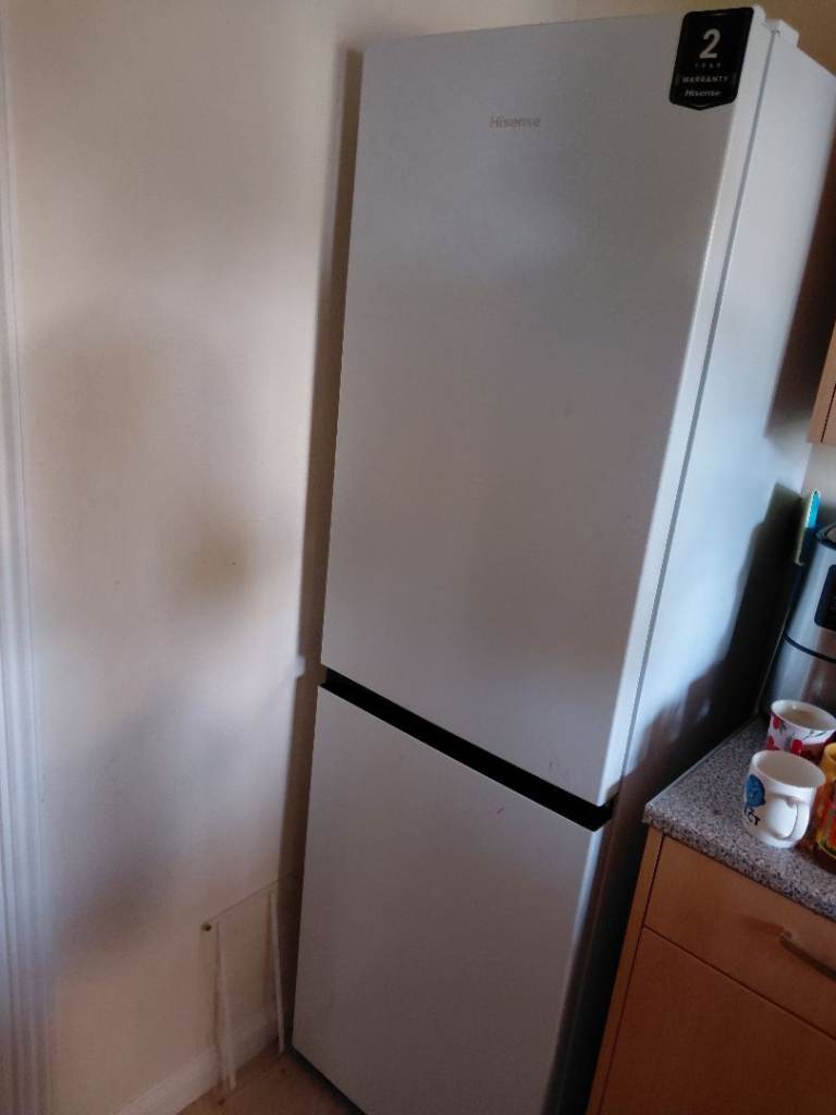 Hisense Freestanding Fridge Freezer - White, As Good As New