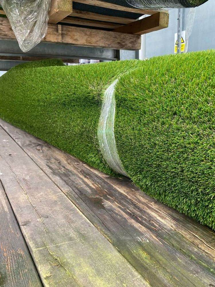 30mm Budget Grass | Artificial Rolls minimal upkeep Grass Design with