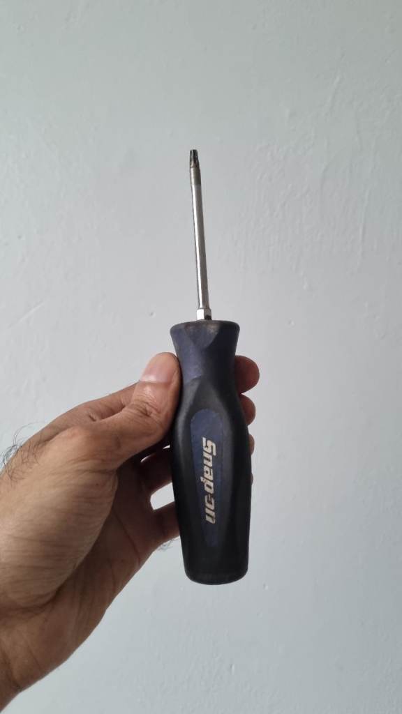 Snap On Torx Screwdriver Featuring Hard Handle Excellent Condition 