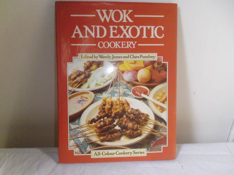 COOK BOOK - WOK & EXOTIC COOKERY