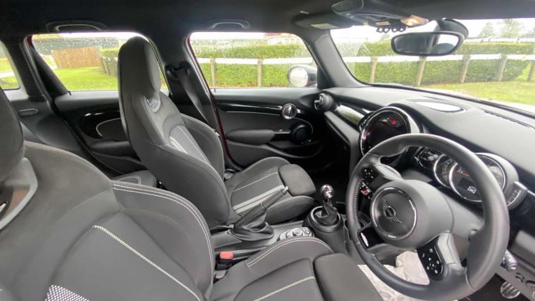 2022 MINI Hatch 1.5 Cooper Sport 5dr Hatchback Petrol Manual