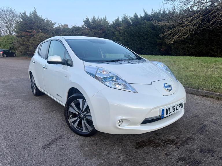 2016 Nissan Leaf 30kWh Tekna Automatic 1 Year MOT ULEZ Free Full Electric Sat Nav 