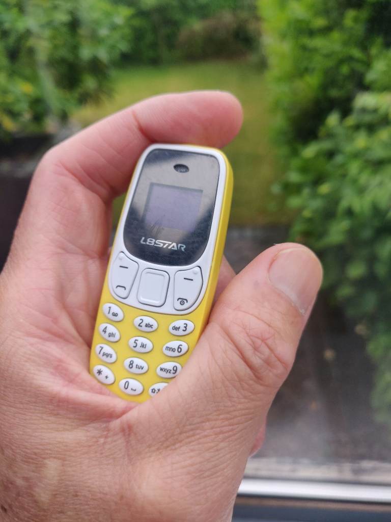 A L8Star Mini Phone