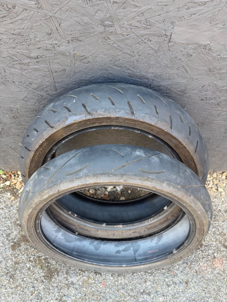 120/60/ZR17 55w-160/60/ZR17 69w MOTORCYCLE TYRES! PASED MOT AND PUT NEW ONES!