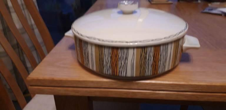 60's casserole dish