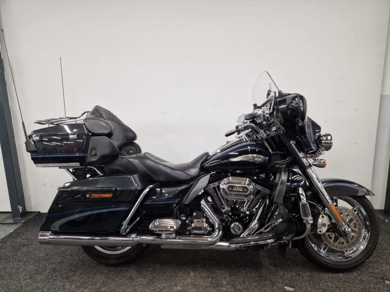 HARLEY-DAVIDSON CVO ELECTRA GLIDE ULTRA CLASSIC ** SCREAMIN EAGLE 110 **
