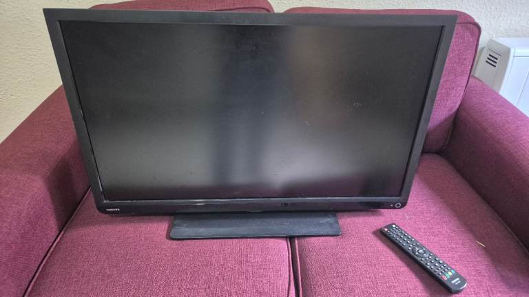 For free broken Toshiba TV