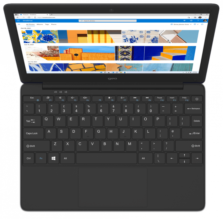 Laptop for sale windows 10 with charger