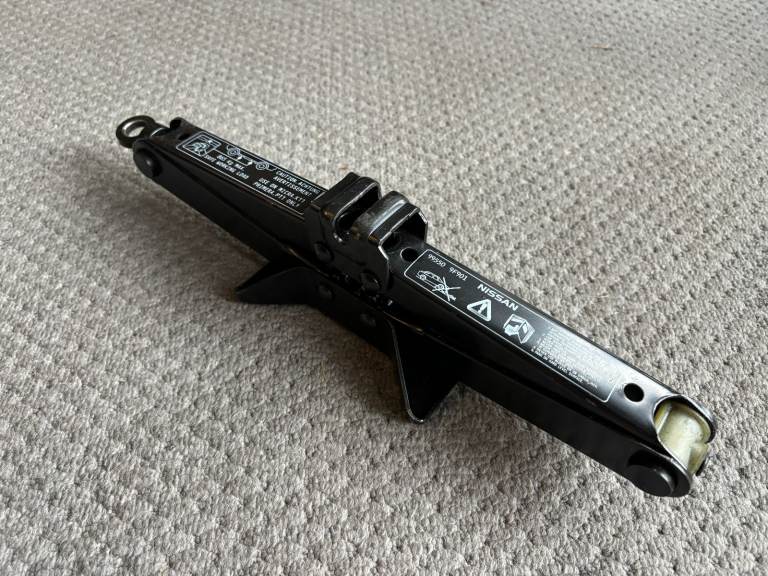 NISSAN Micra K11 Primera P11 Car Jack Car Lift Scissor Jack 99550 9F901