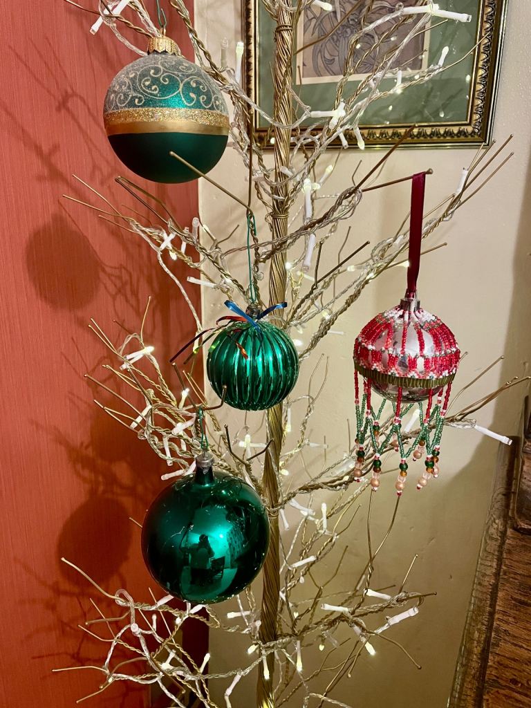 4 XL Vintage Christmas Tree Baubles Decorations Ornaments Xmas Green