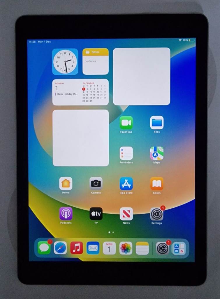 Apple iPad Pro 9.7" Retina screen