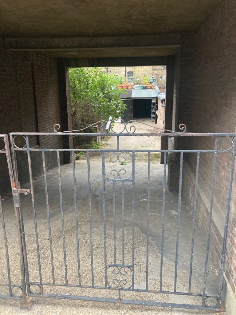 Lock up Garage for Rent, central Islington, 