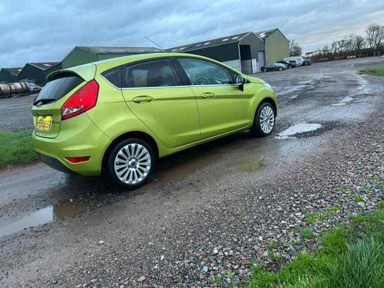 2009 Ford fiesta titanium 