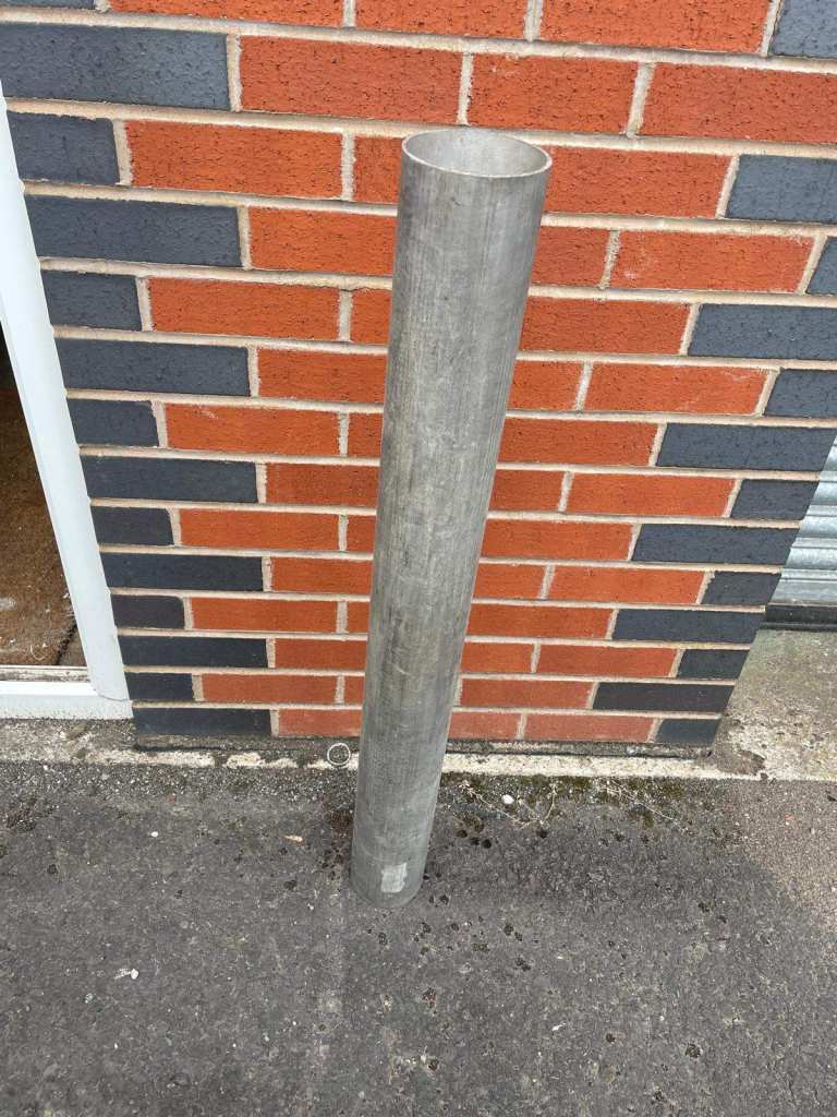 Stainless steel Pipe / Tube – Good Condition