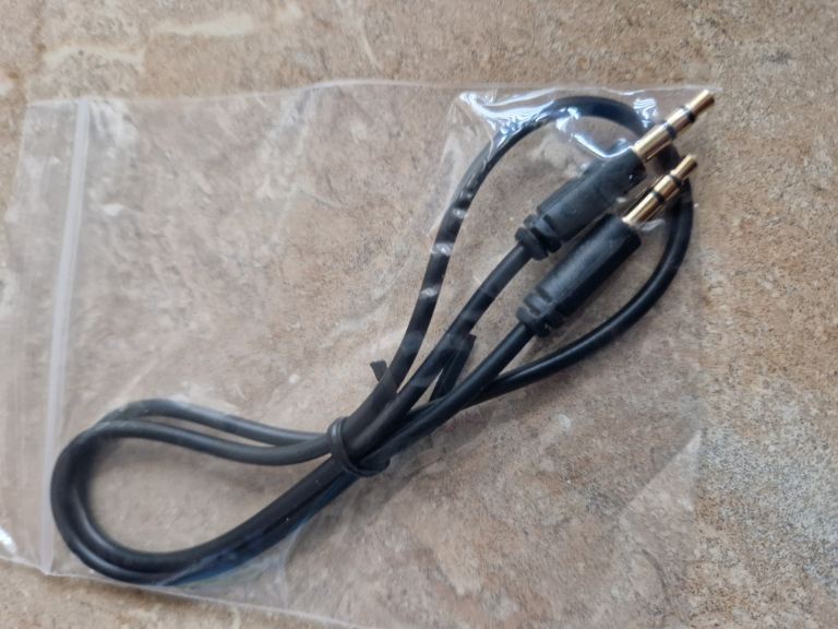 Aux Audio Cable 3.5mm to 3.5mm 50cm