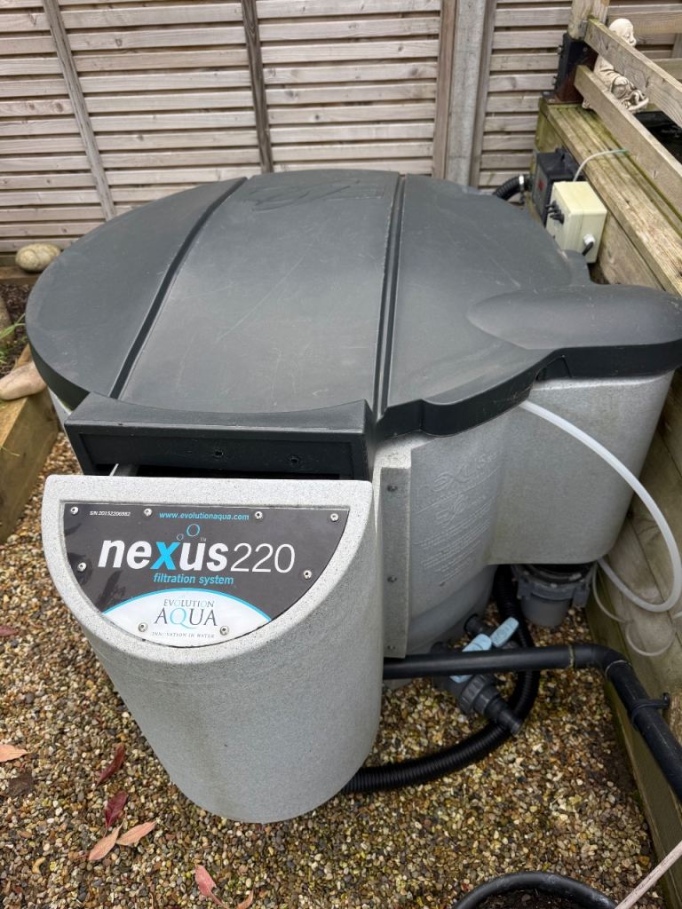 Nexus 220 pond filter