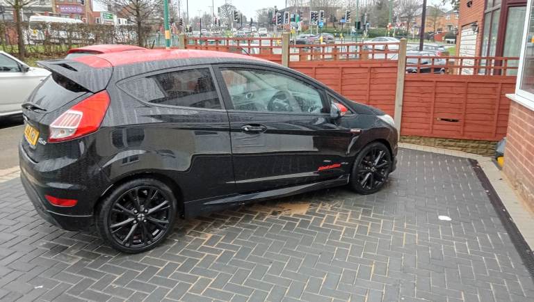 2016 fiesta 1.0t Eccoboost zetec s black edition 