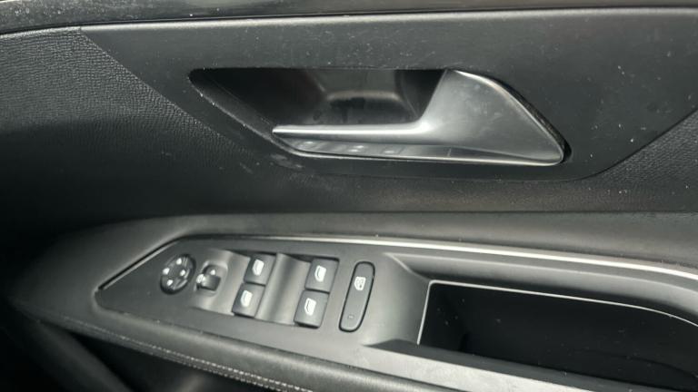 2020 Peugeot 3008 1.5 BlueHDi Allure SUV 5dr Diesel EAT Euro 6 (s/s) (130 ps) SUV Diesel Automatic