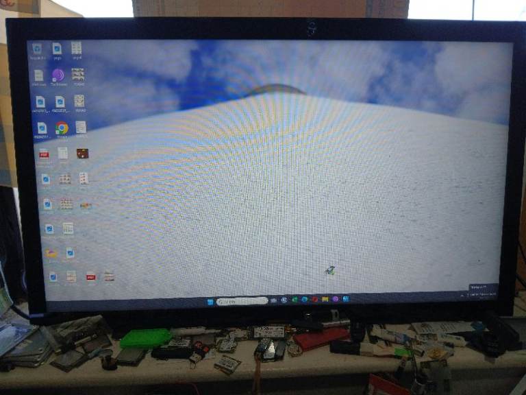 Elo 32inch Touchscreen Display