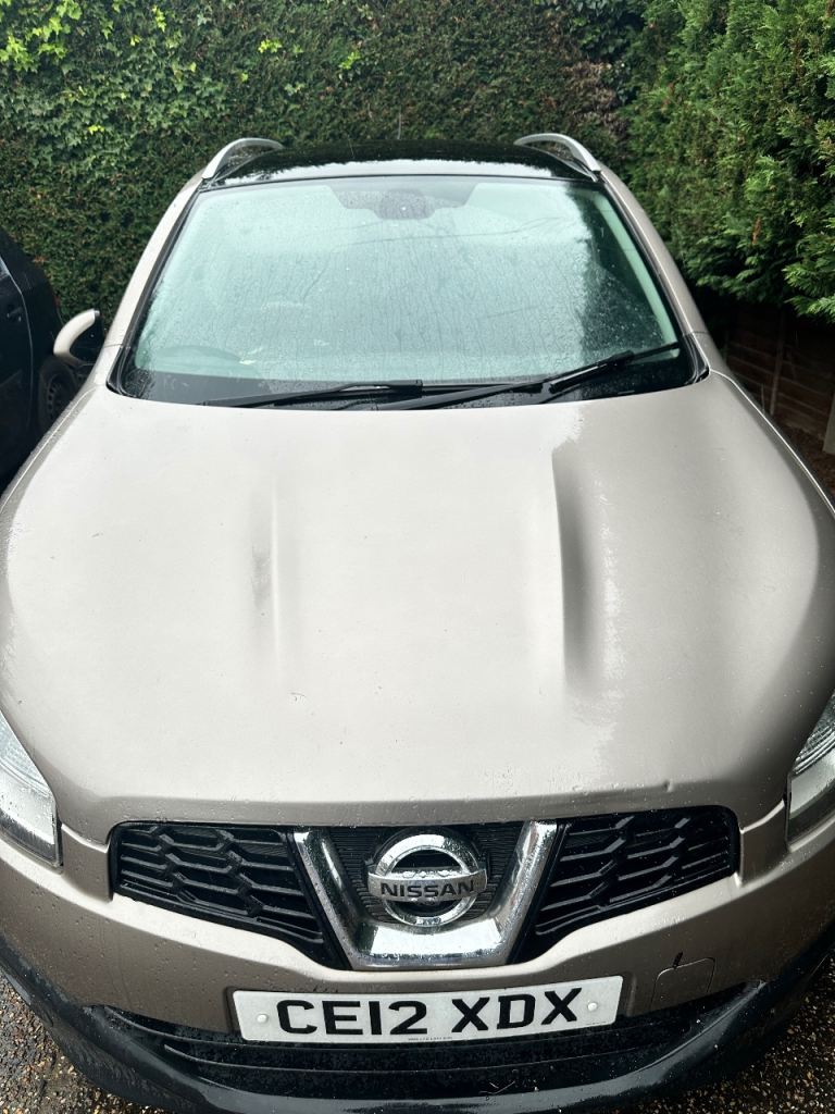 COMPLETE FRONT Nissan Qashqai (2012)