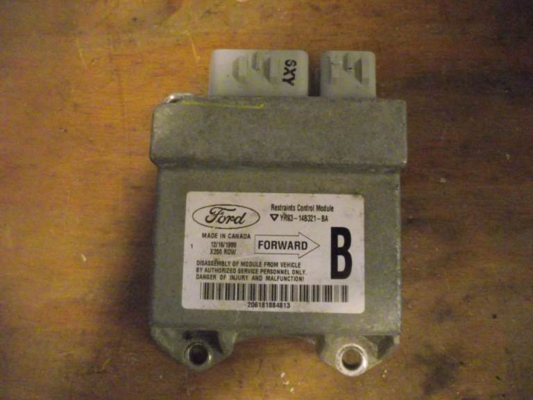 Jaguar S-Type Restraints Control Module. YR83-14B321-BA