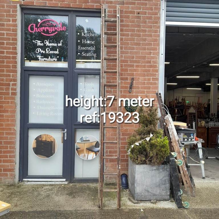 Extending ladders, Ref:19323 £85.00