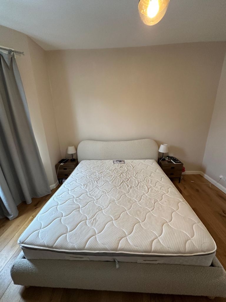 Sleepeezee super king size mattress