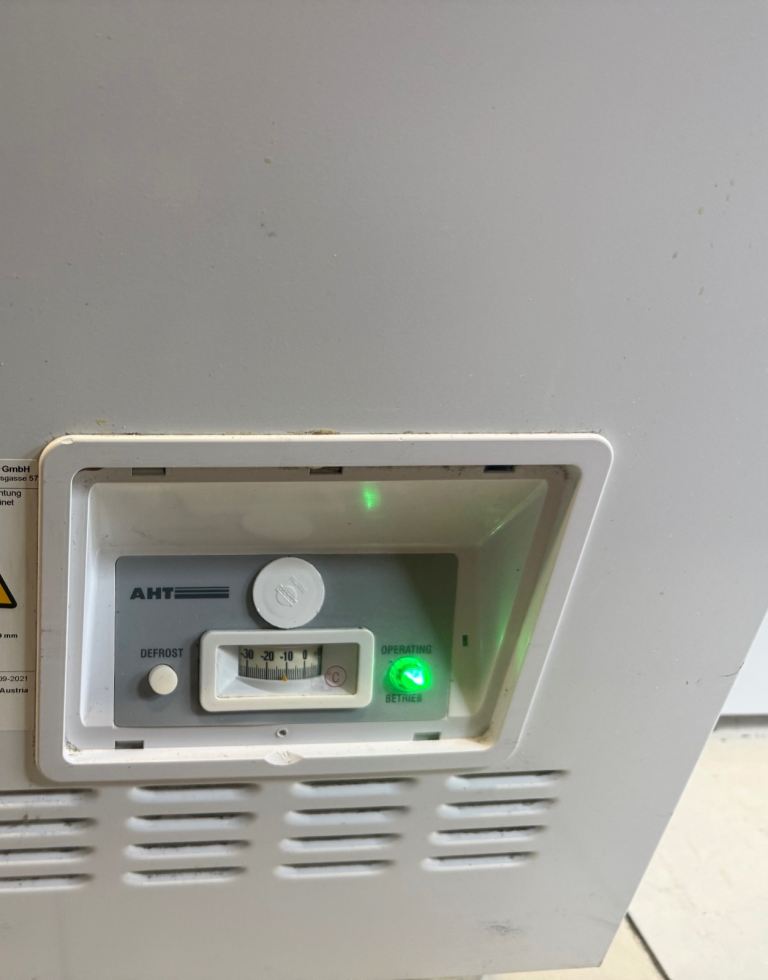 AHT BOSTON 210 ICE CREAM FREEZER FOR SALE