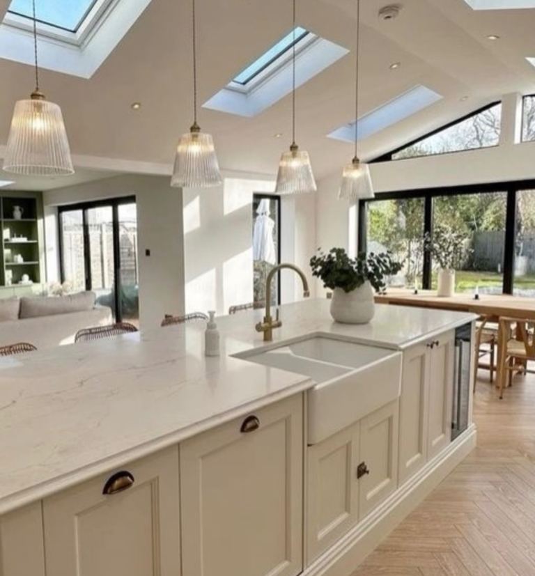 Quartz Kitchen Worktops – Supply & Fit – Birmingham