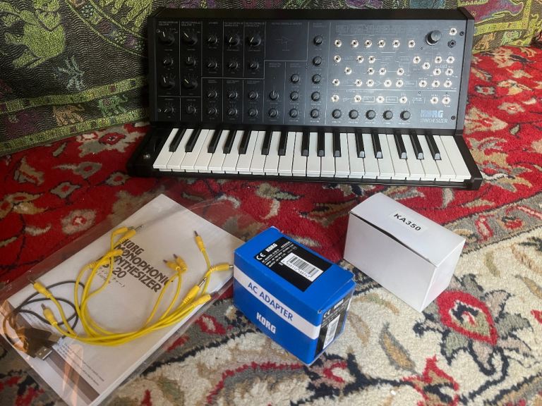 Korg MS-20 Mini Monophonic Analog Synthesizer with Patch Cables, Power and Box