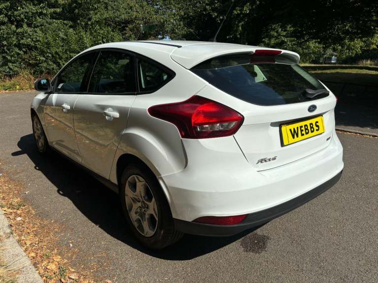 FORD FOCUS 1.0 T EcoBoost 99g Style White Manual Petrol 2016