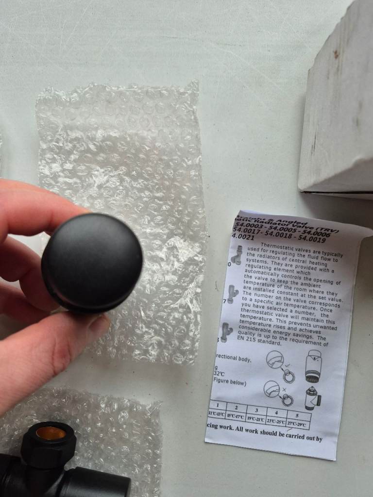 Eastbrook Angle Designer TRV with lockshield 15mm 