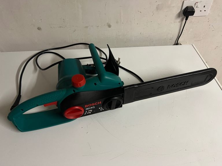 Bosch AKE 40S 1800W Chainsaw for Sale – Lightly Used
