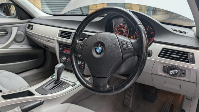 2011 BMW 3 Series 320d [184] SE 4dr Step Auto SALOON Diesel Automatic