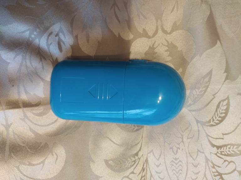 Philips Fabric Shaver. AA Battery