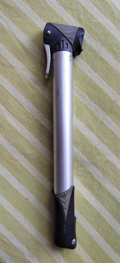 BIKE PUMP TWO TYPE VALVE 