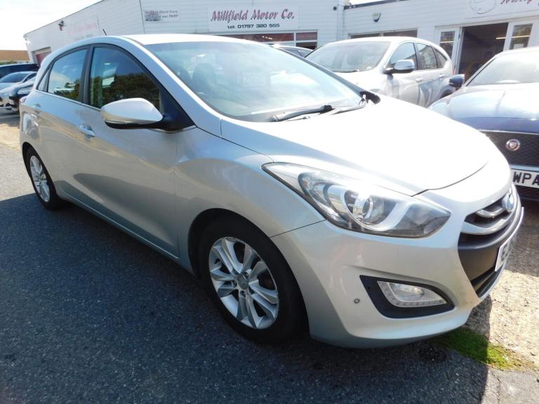 2012 Hyundai i30 STYLE NAV BLUE DRIVE CRDI Hatchback Diesel Manual