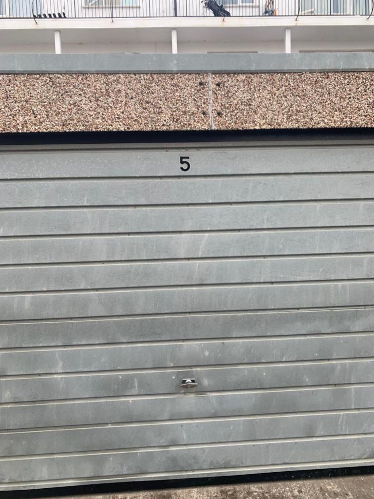 Garage to rent in Seaford (town centre) Pelham road 