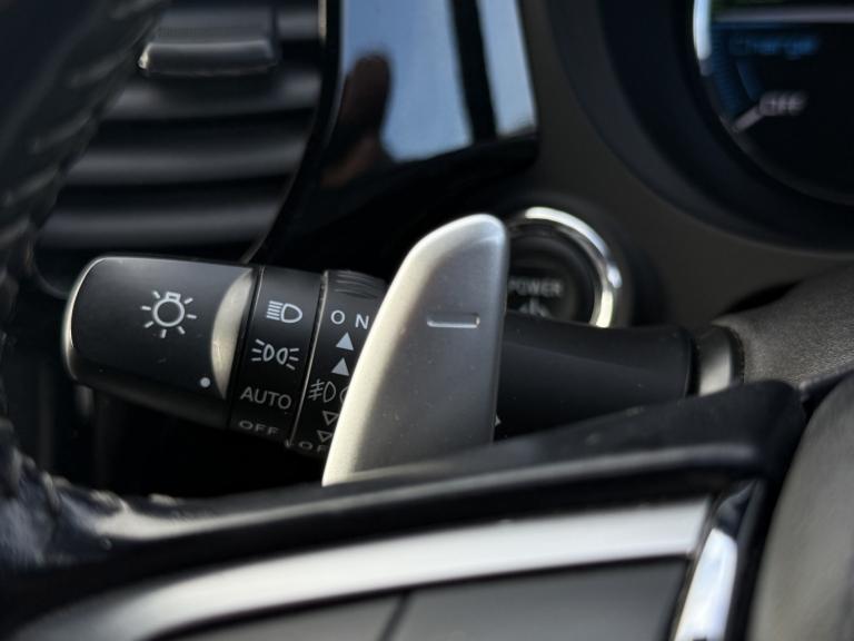 MITSUBISHI OUTLANDER 2.4 h TwinMotor 13.8kWh 4h 2018