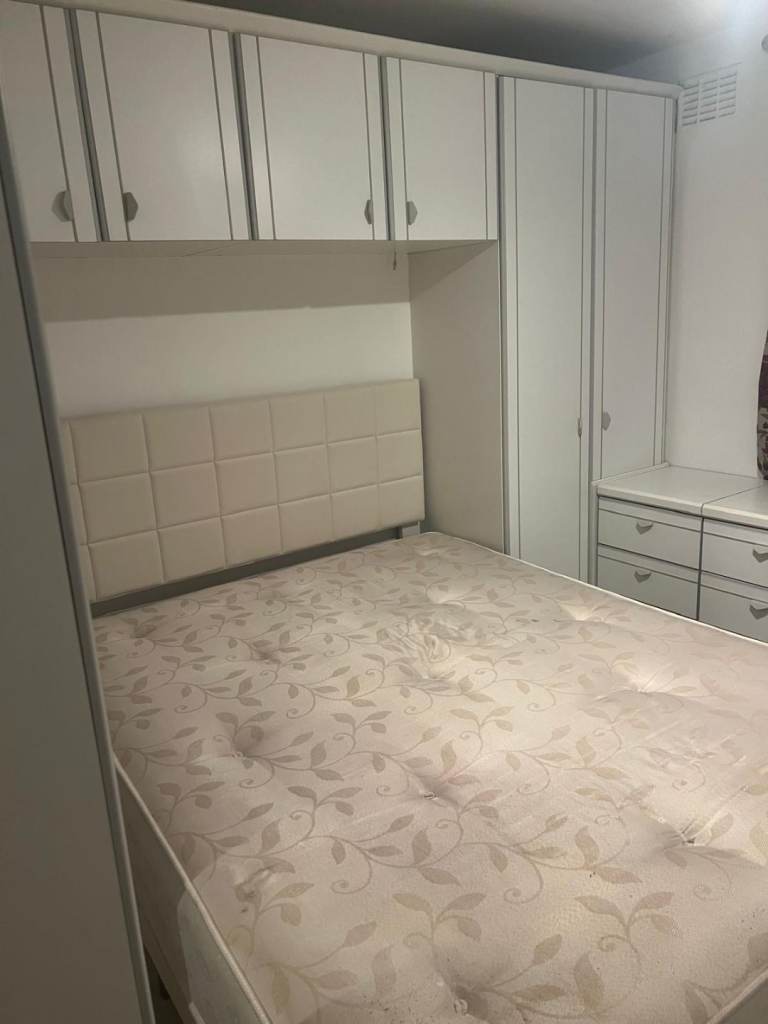 spacious double room is available at Coventry, CV2 