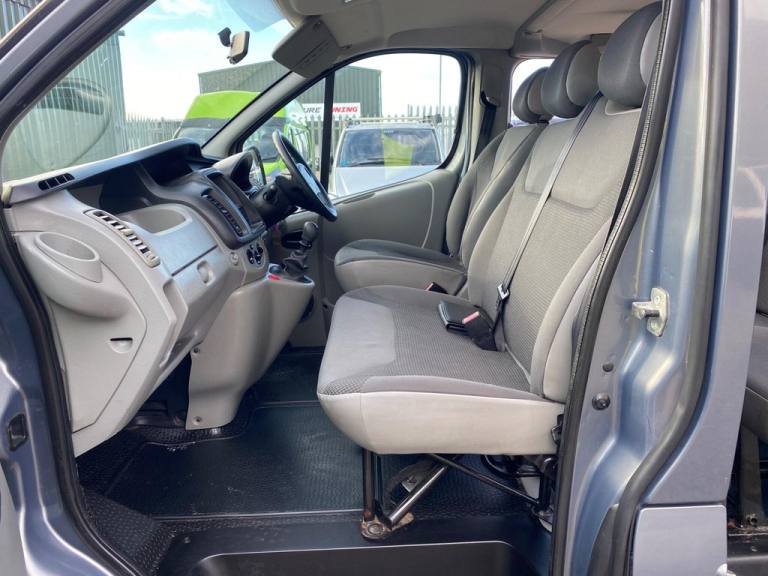 2011 Vauxhall Vivaro 2.0 2900 CDTi ecoFLEX 16v Combi FWD L1 H1 5dr MPV Diesel Manual