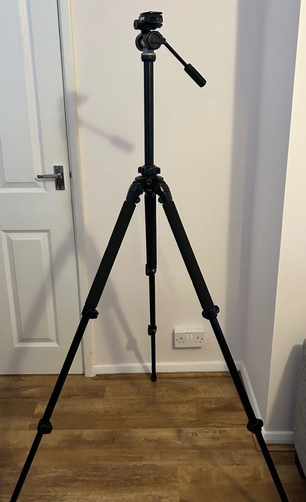 Arena Pro Tripod 