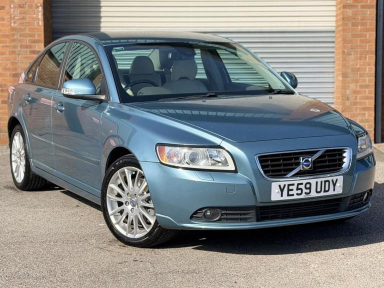 2009 Volvo S40 2.0D GPF SE Lux Saloon 4dr Diesel Manual Euro 4 (136 ps) Saloon Diesel Manual