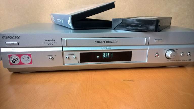 Sony SLV-SE740 6 Head Nicam VHS tape Video Recorder,