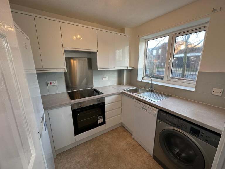 1 bedroom flat in 1 Bedroom Flat – Crosskeys Close, Edmonton, N9