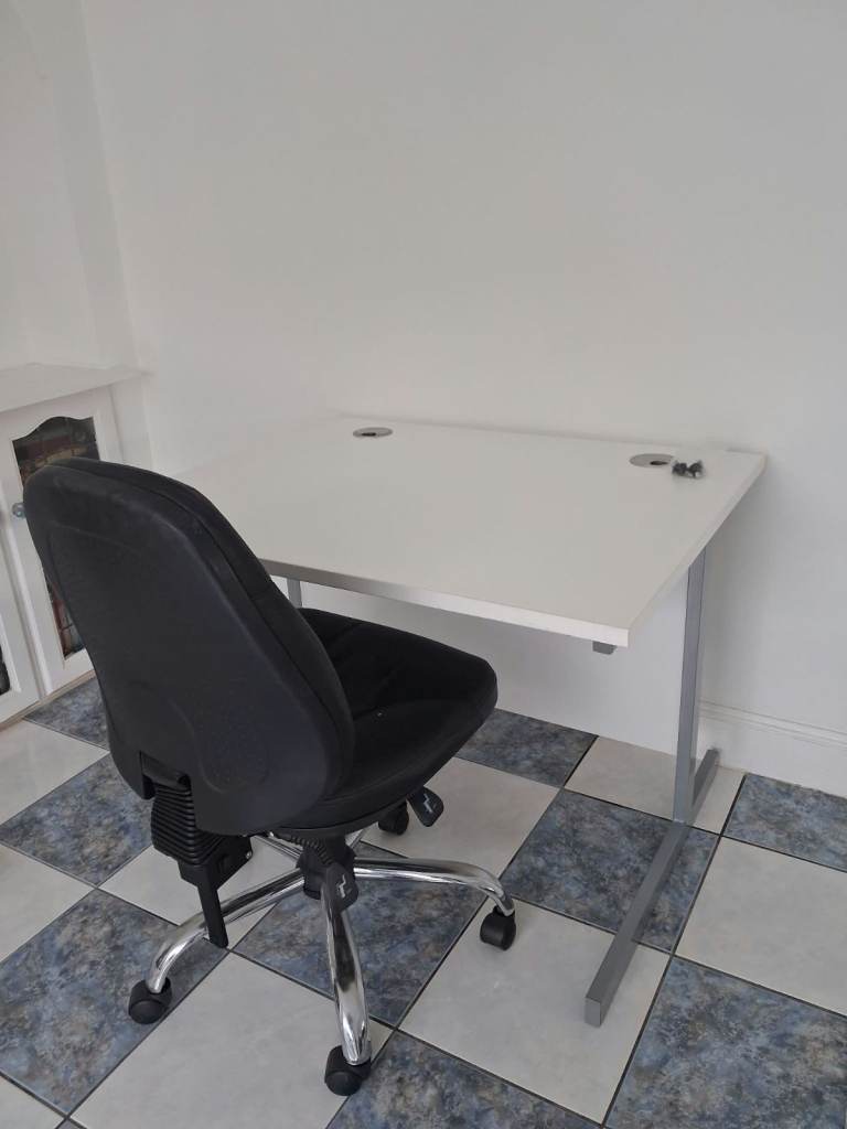Computer Desk