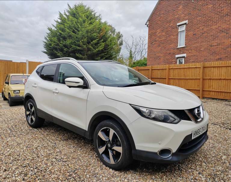 Nissan Qashqai N-Connecta 1.5DCi, £20 Road Tax, Full Service History, Year MOT