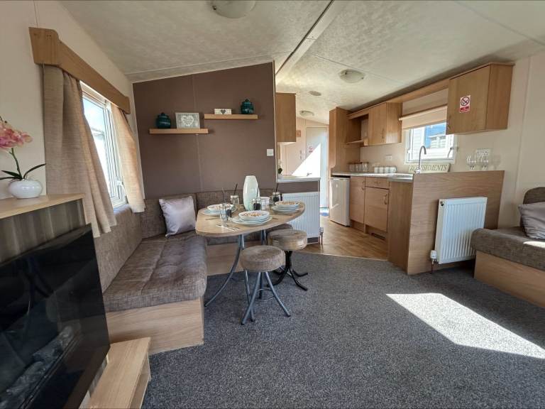 Looking for the perfect coastal retreat? This Delta Resort could be your ideal getaway!