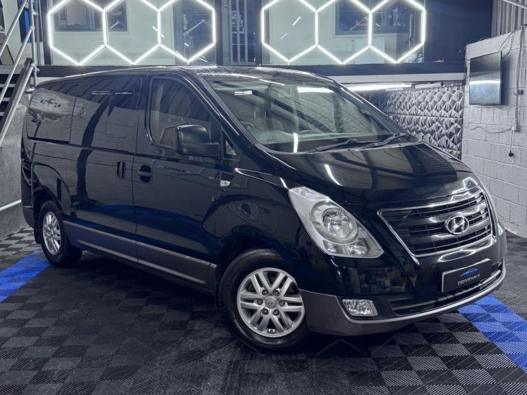 2016 Hyundai i800 2.5 CRDi [136] SE 5dr MPV DIESEL Manual