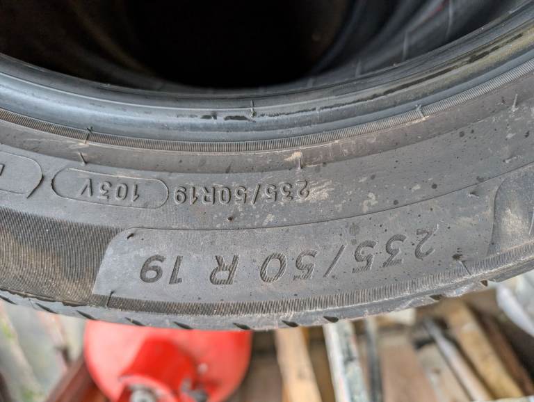 4 Michelin tyres 235/50 R19 